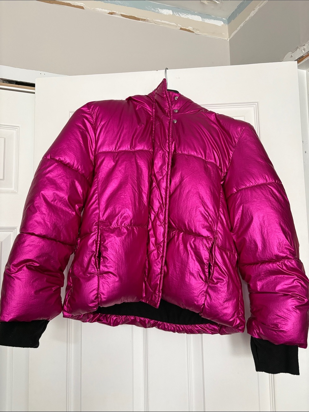 GAP Metallic Fuchsia Puff Jacket - Shiny Pink Puffer
